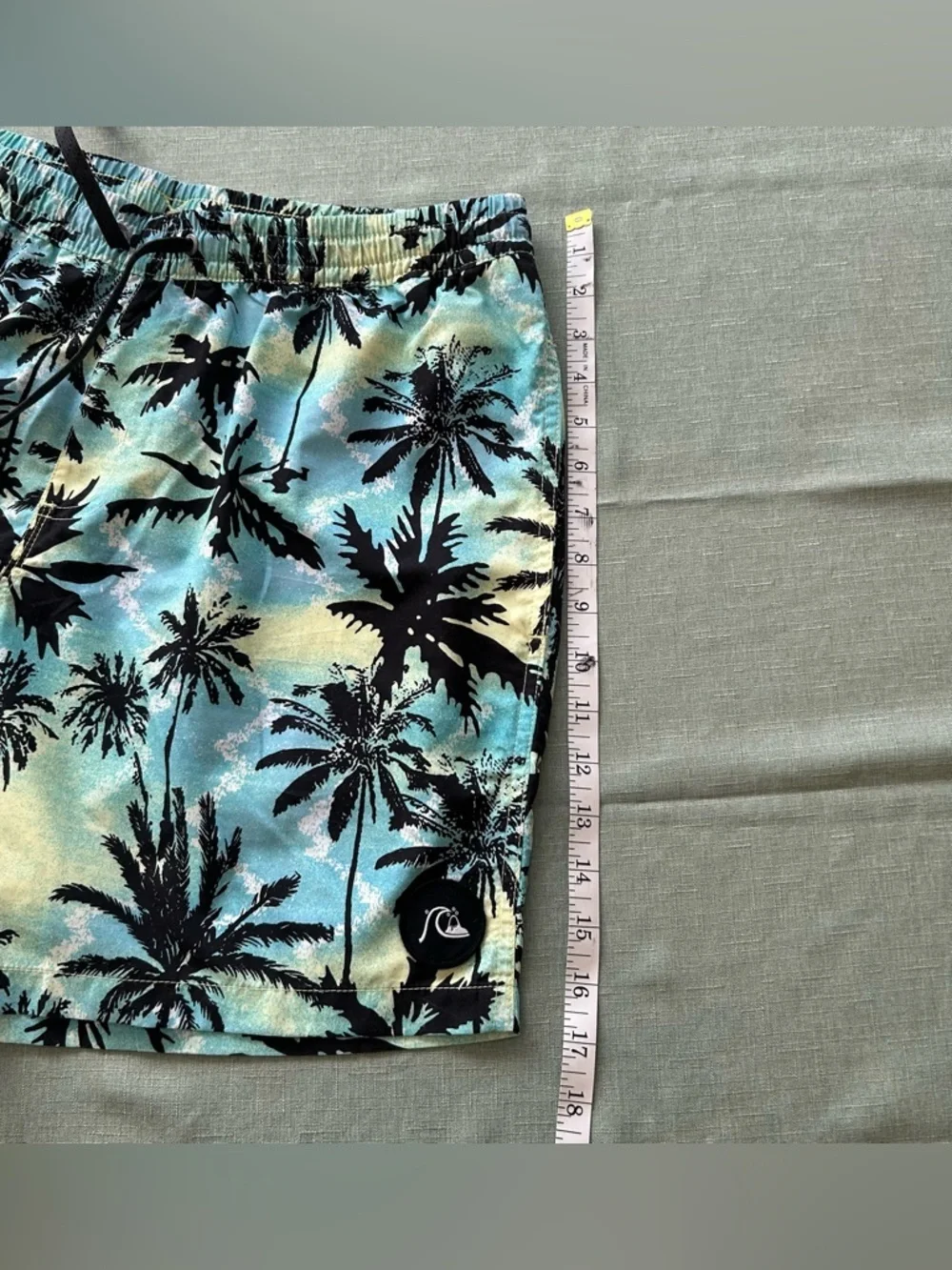 Men’s Quiksilver Black Palm Print Board Shorts